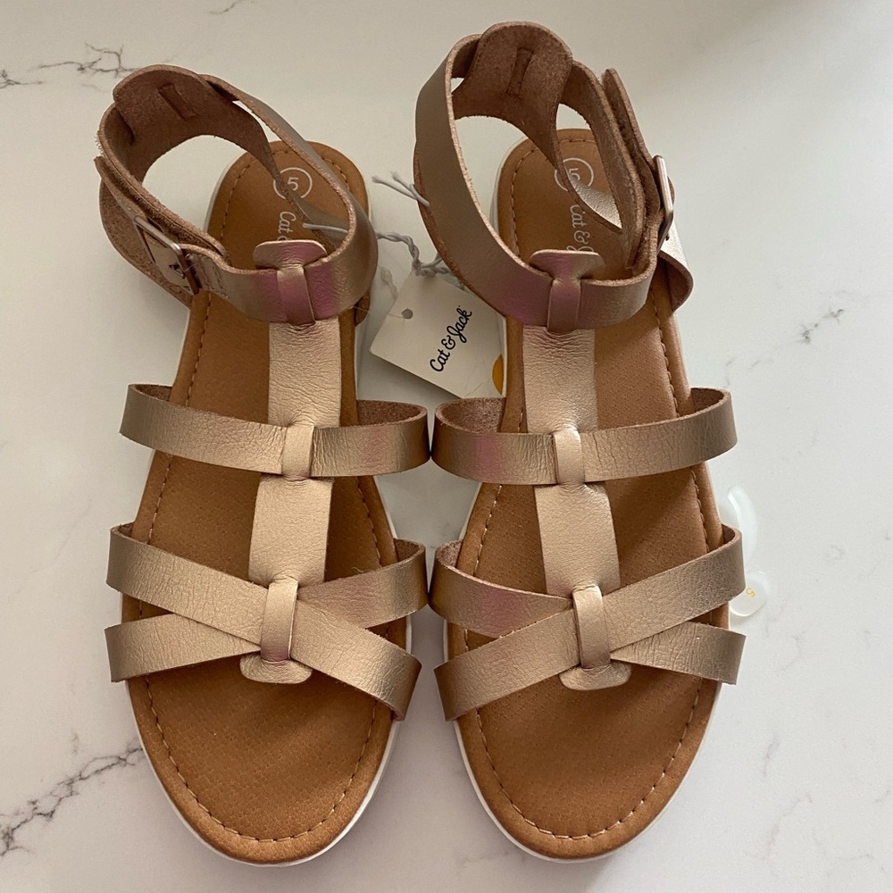 *new with tags* Girls youth size 5 Gold Strappy Sandals